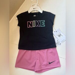 Nike 2 Piece Shorts Set